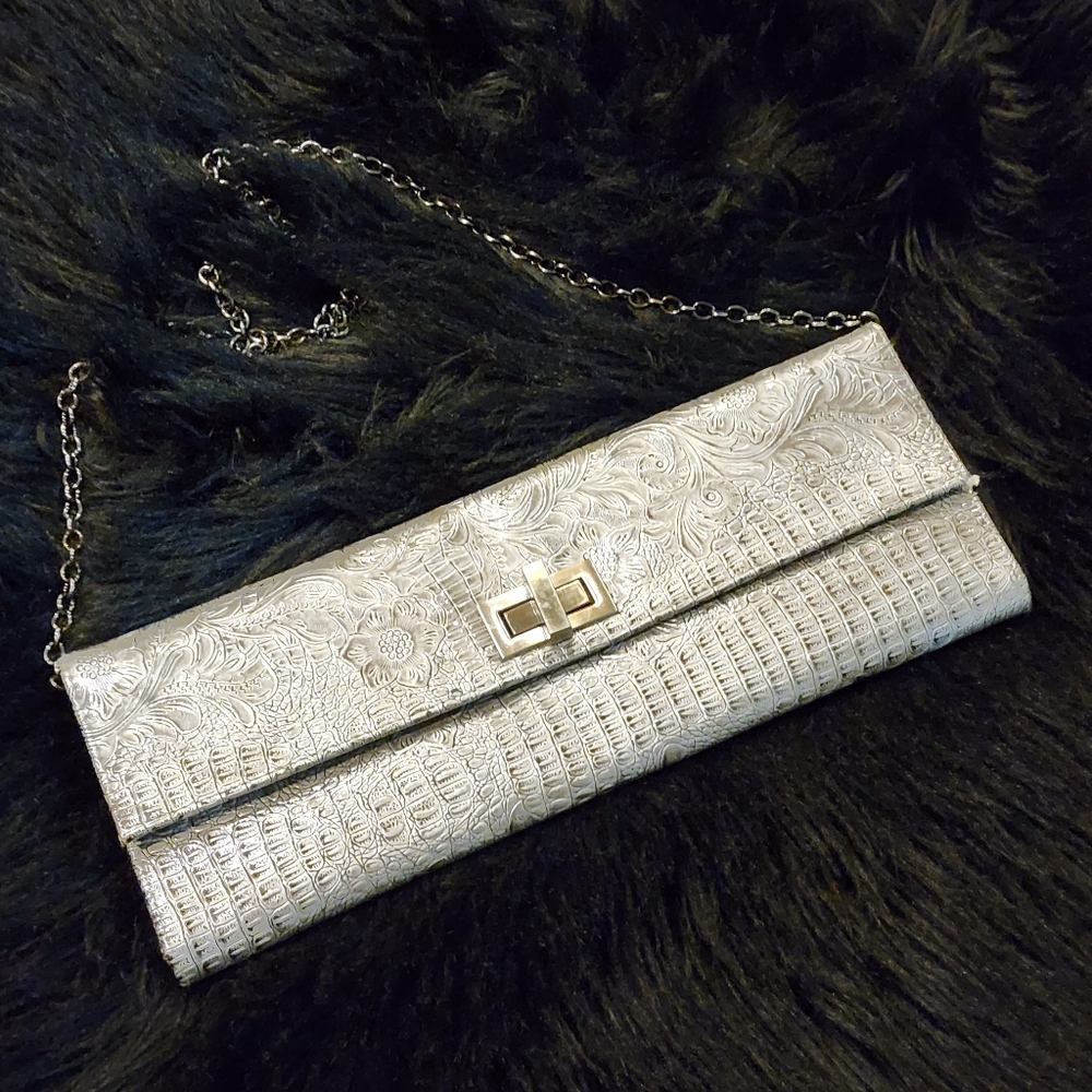 Vintage Jessica McClintock Elegant Silver Faux Crock And Floral Embossed Clutch
